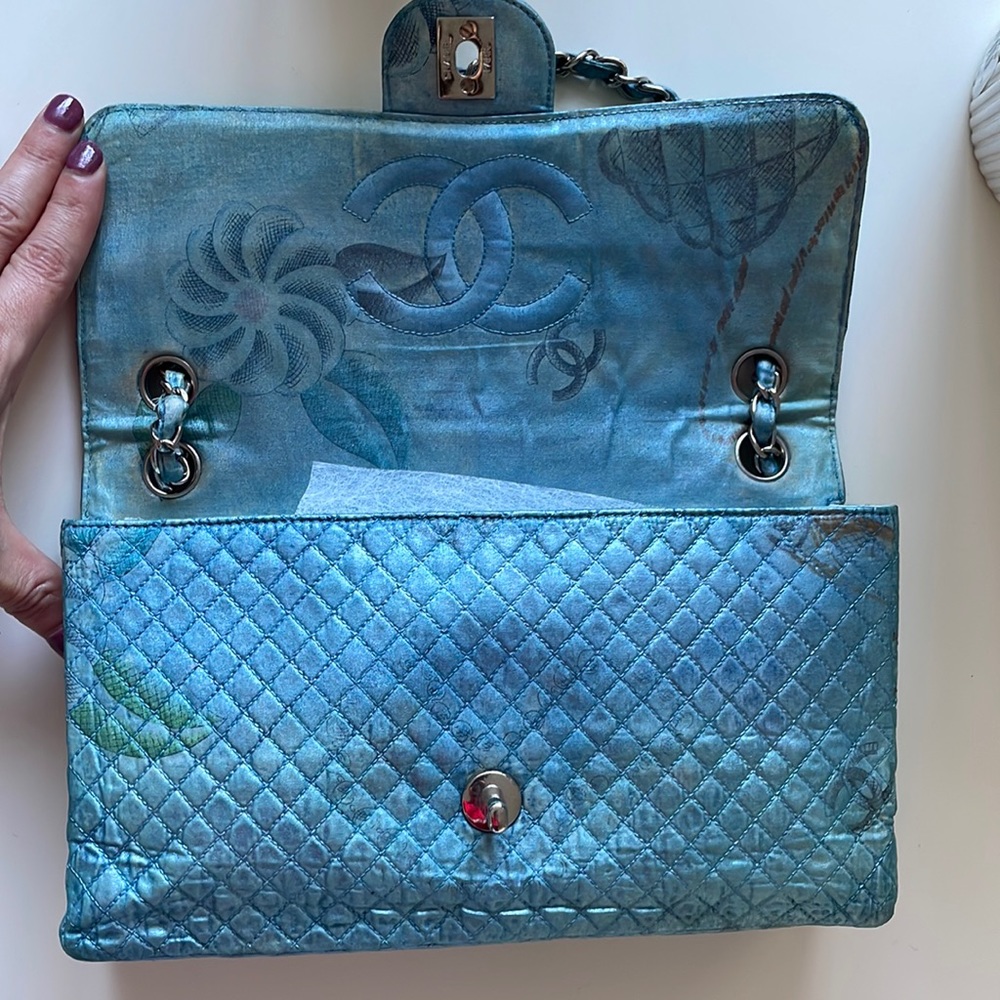 𝑹𝑨𝑹𝑬💎 𝑪𝑯𝑨𝑵𝑬𝑳 1997 LIMITED EDITION flap canvas shoulder bag. - Picture 9 of 15